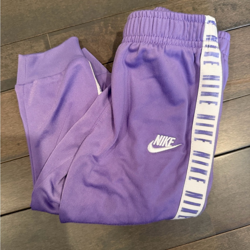 Nike Kids Lilac Joggers with Logo
